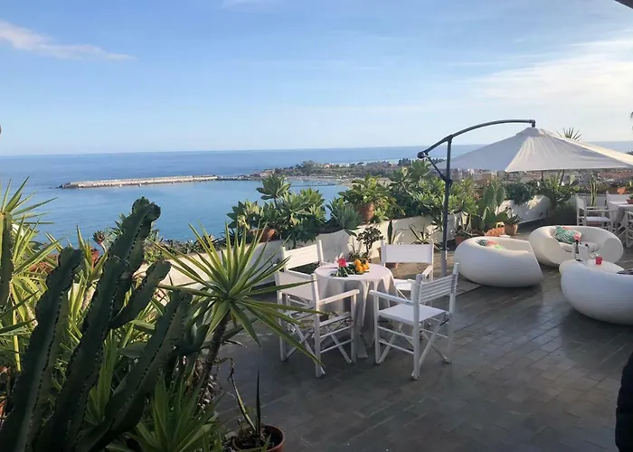 Apartment Barbara Giardini Naxos